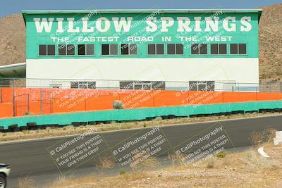 media/Jun-01-2025-CalClub SCCA (Sun) [[eae223c5dd]]/Group 1/Track Event 4/